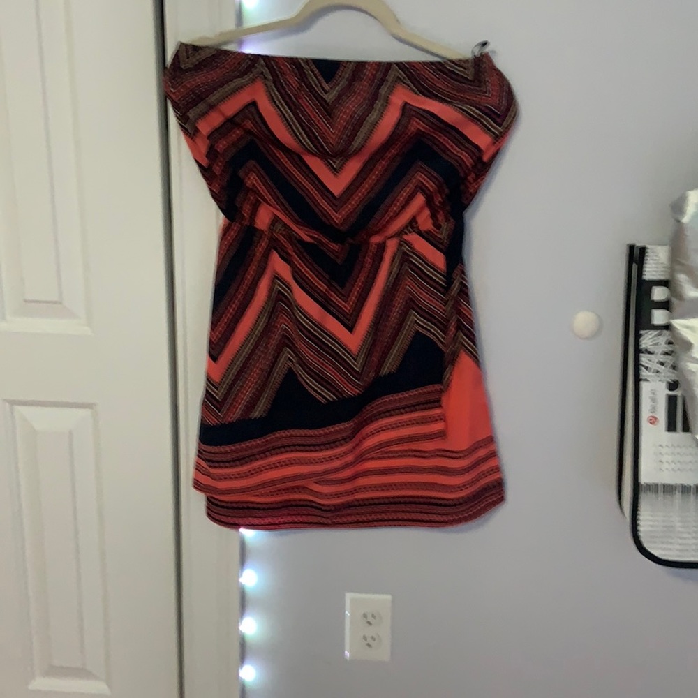 Pink and navy blue strapless dress